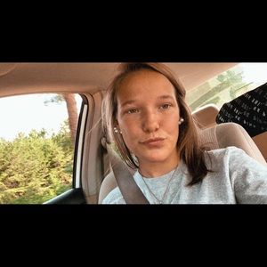 Meet your Posher, Lillie